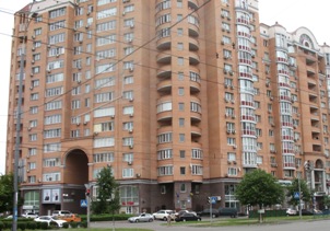 Продам 4-х комнатная квартира на Героев Сталинграда, 10а