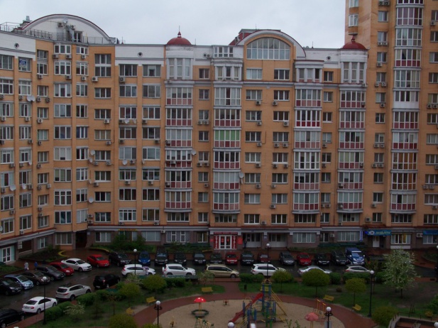 Жильцы украинских многоэтажек могут остаться без документов на дом