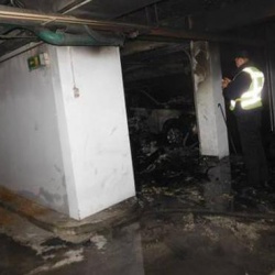 В одном из подземных паркингов Оазиса сгорели два элитных авто